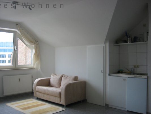 Frankfurt-Bockenheim: 1-Zi.  Wohnung, 30m², Landgrafenstr., 525, Wohnen