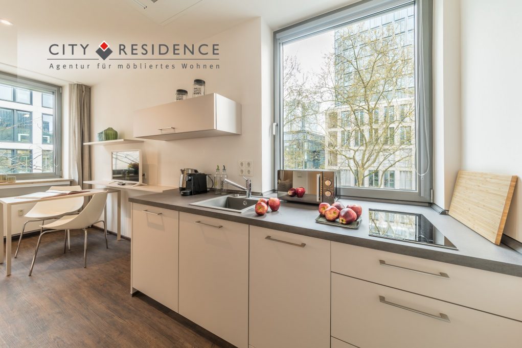 Frankfurt-Westend: 1-Zi.  Wohnung, 23m², Wöhlerstr. , 1.390, Küche